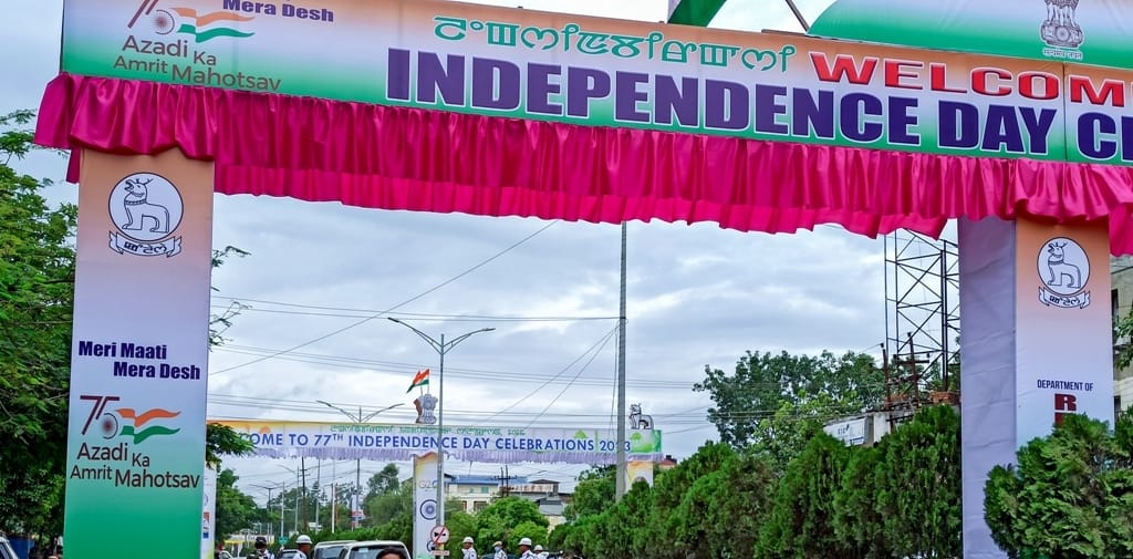 Delayed Removal Of Independence Day Gates Clogs Imphal Roads - News 